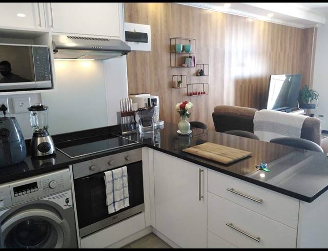 2 BEDROOM APARTMENT TO LET IN POINT WATERFRONT